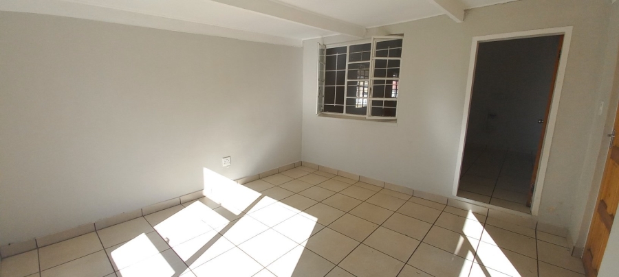 To Let 2 Bedroom Property for Rent in Loch Athlone Free State